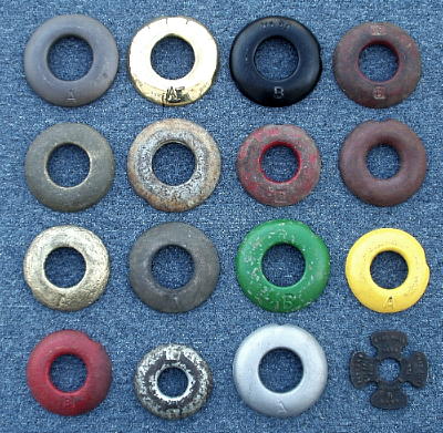 picture of 16 various quoits
